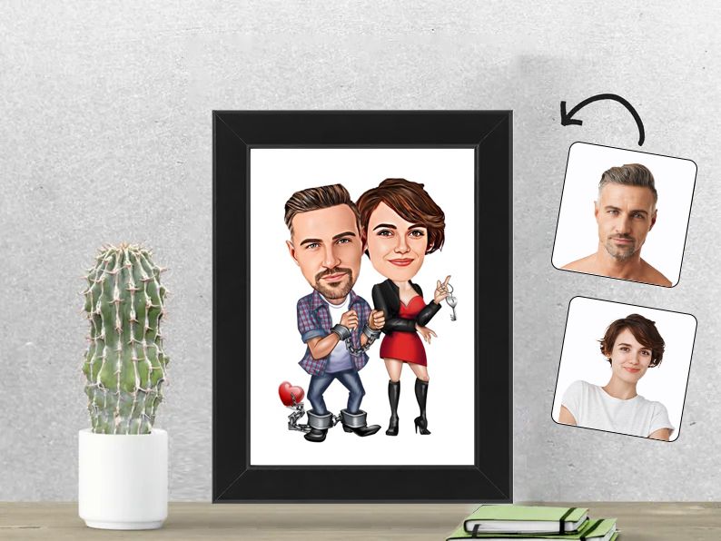 Gepersonaliseerde karikatuur van een stel met handboeien, afgedrukt in een 13x18 cm fotolijst. Speels en uniek cadeau voor koppels.