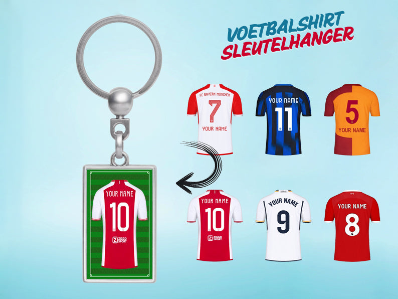 Gepersonaliseerde Amsterdam voetbalshirt sleutelhanger met jouw naam. Uniek cadeau voor voetballiefhebbers en Amsterdam-fans.