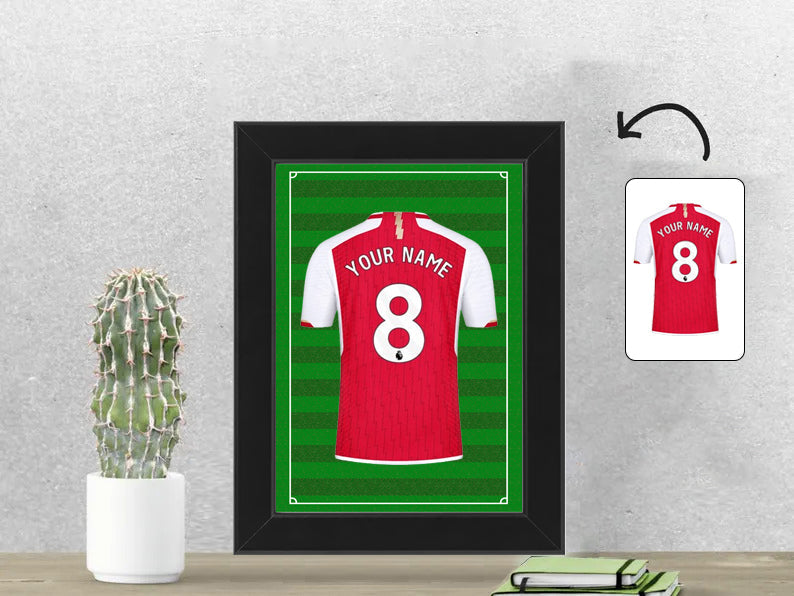 Gepersonaliseerde Arsenal voetbalshirt fotolijst 13x18 cm met jouw naam. Perfect cadeau voor Arsenal fans en voetbalfans.