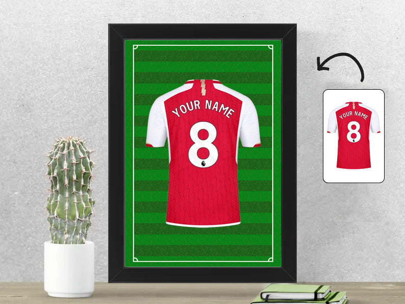 Gepersonaliseerde Arsenal voetbalshirt fotolijst 21x30 cm met jouw naam. Perfect cadeau voor Arsenal fans en voetbalfans.